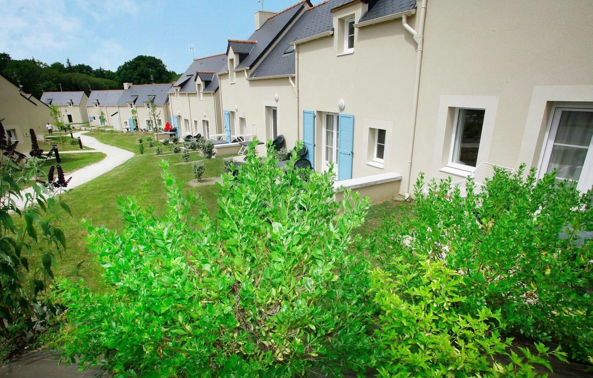 Résidence Odalys Domaine de l'Emeraude Le Tronchet  Esterno foto